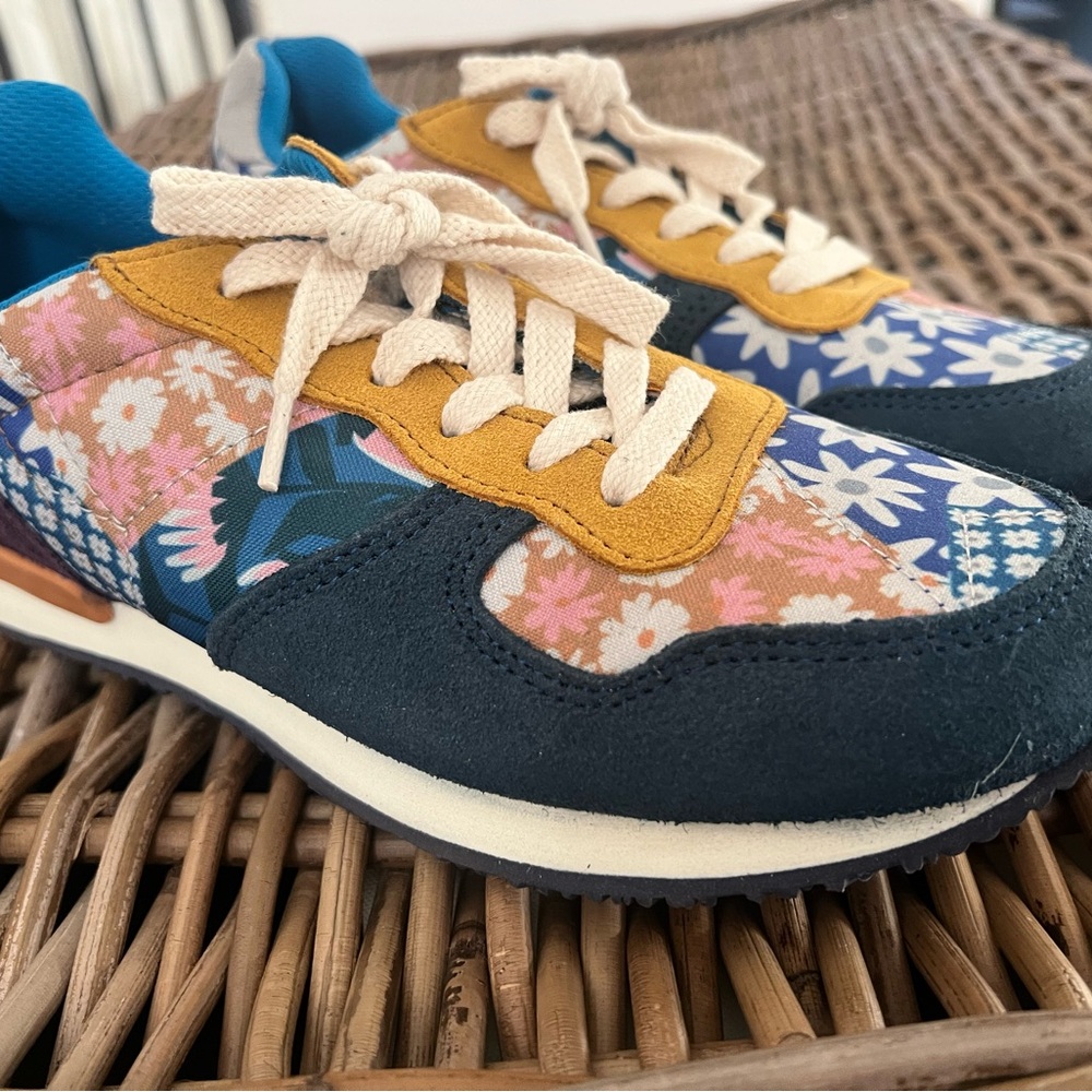 Floral Sneakers - Multicolor